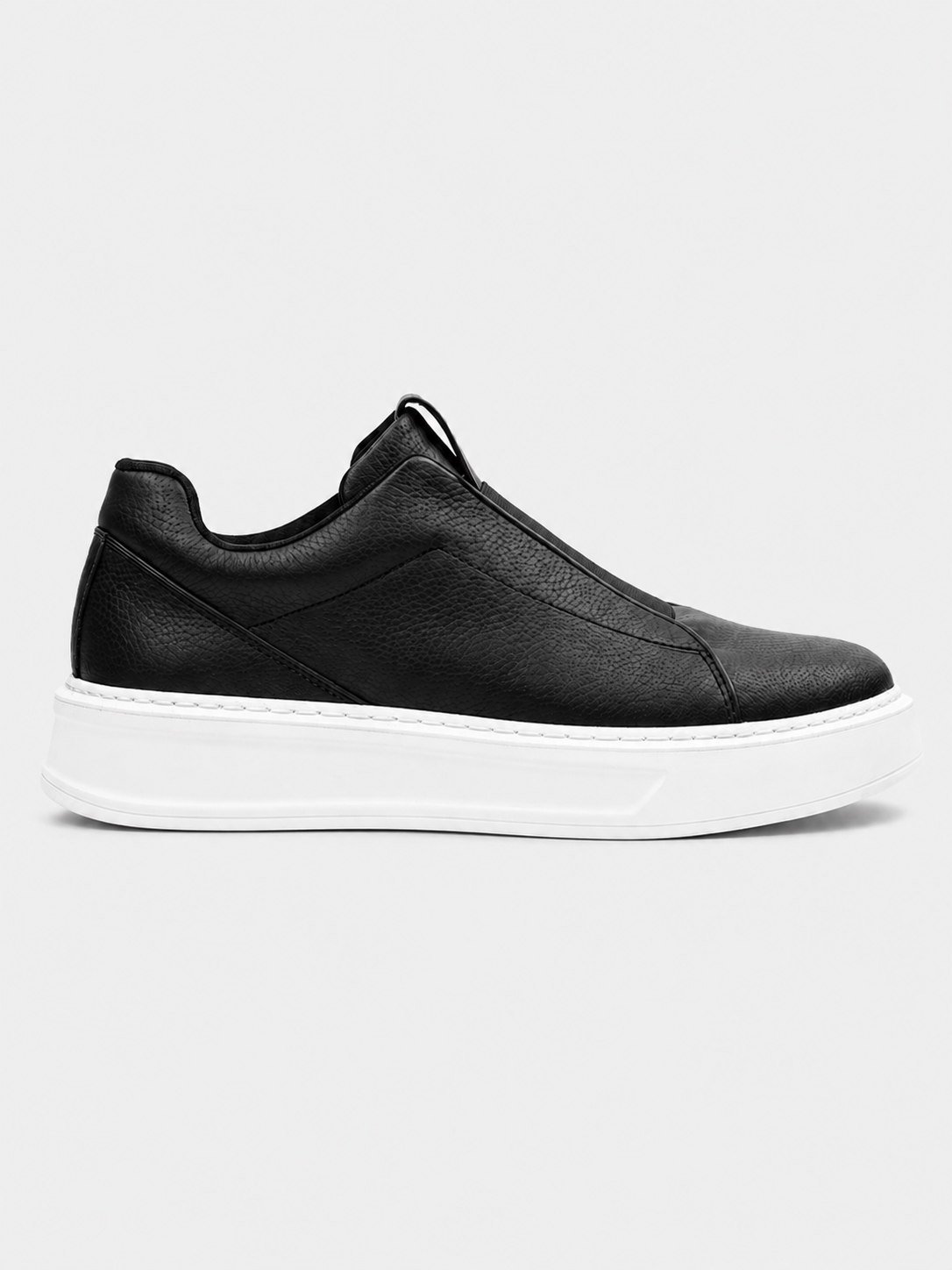Izmir X-4 slip-on sneaker in black by Apollo Moda